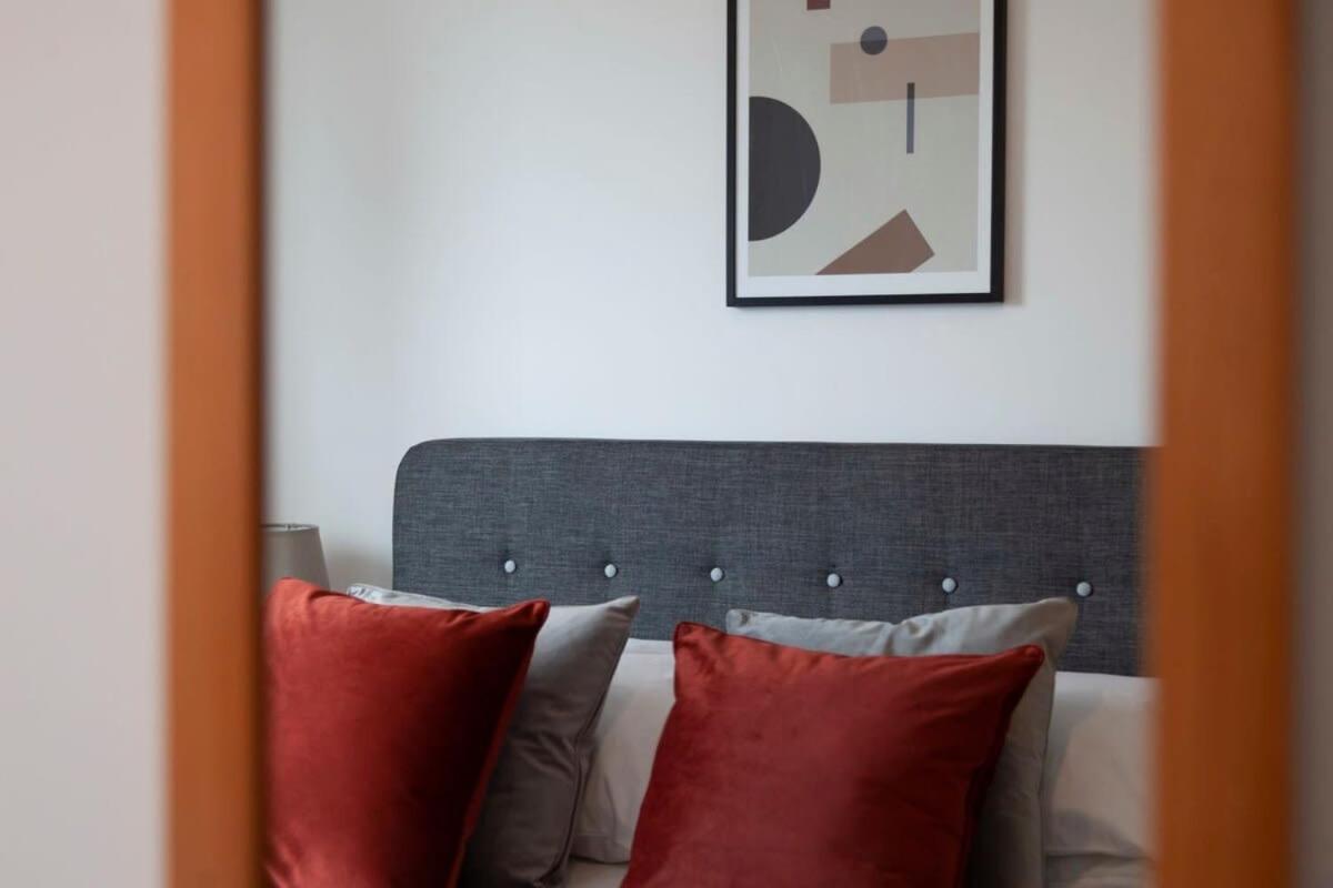Lovely 1 Bedroom Apartment In Ashford Ашфорд Экстерьер фото